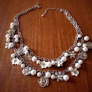 Pearls & Flowers Necklace